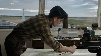 Постер 3 серии 1 сезона сериала «Проект «Синяя книга»»