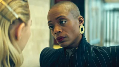 Постер 5 серии 1 сезона сериала «Периферийные устройства»