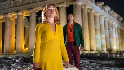 Постер 1 серии 1 сезона сериала «Маленькая барабанщица»