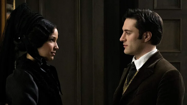 Постер 6 серии 1 сезона сериала «Карнивал Роу»
