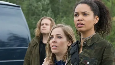 Постер 9 серии 1 сезона сериала «Путешественники»