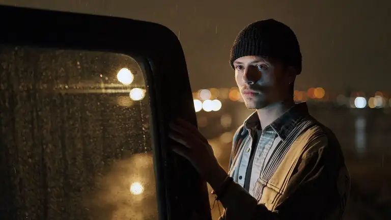 Постер 5 серии 1 сезона сериала «Сбор»