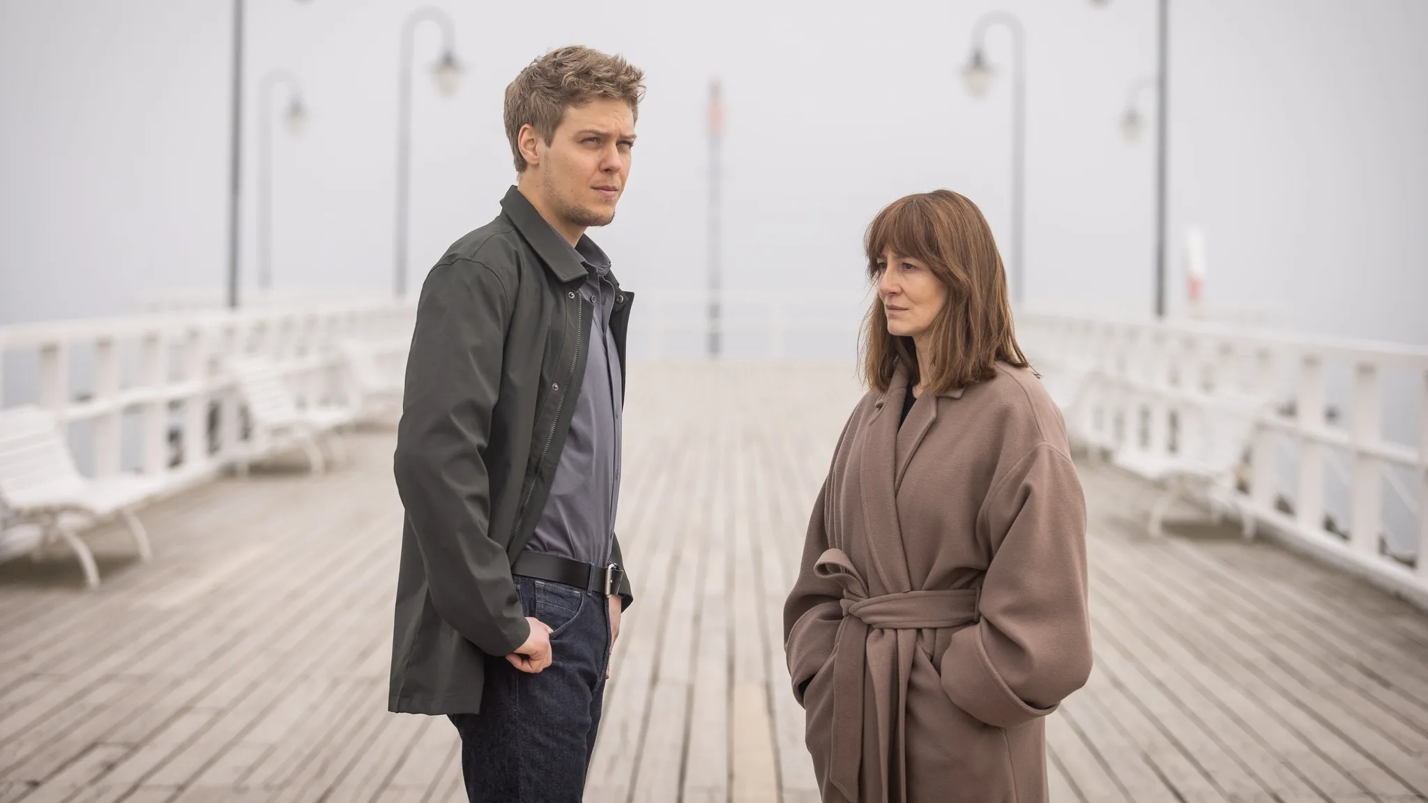 Постер фильма «Цвет зла: Красный»