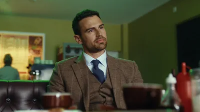 Постер 8 серии 1 сезона сериала «Джентльмены»