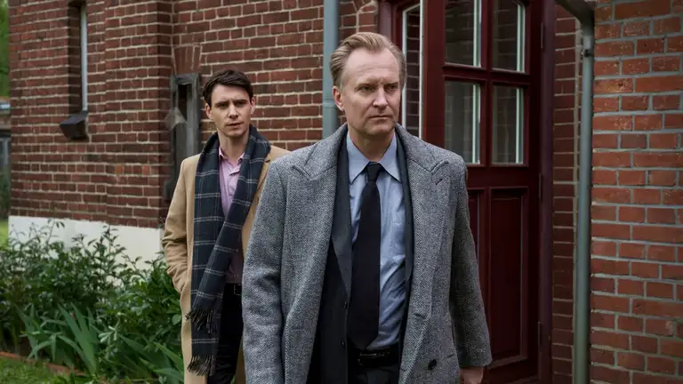 Постер 5 серии 1 сезона сериала «Двойник»