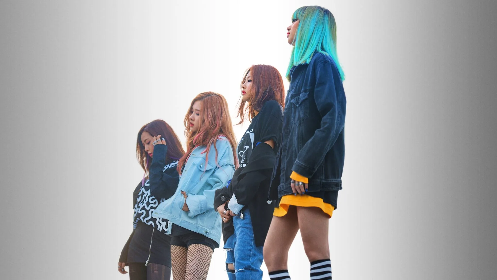 Постер фильма «BLACKPINK: Озаряя небо»