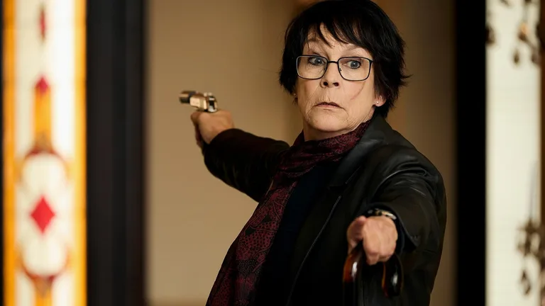 Постер 5 серии 1 сезона сериала «Липкое дело»