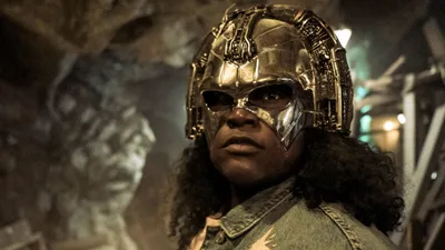 Постер 8 серии 1 сезона сериала «Миротворец»