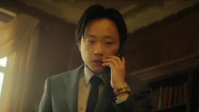 Постер 8 серии 1 сезона сериала «Интерьер Чайнатауна»