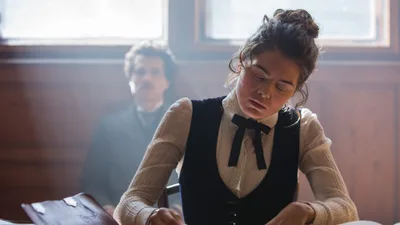Постер 2 серии 1 сезона сериала «Гений»