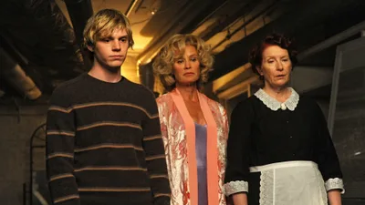 Постер 2 серии 1 сезона сериала «Американская история ужасов»