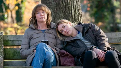 Постер 4 серии 1 сезона сериала «Мейр из Исттауна»
