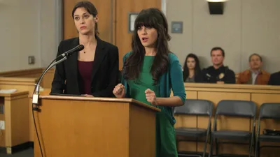 Постер 11 серии 1 сезона сериала «Новенькая»
