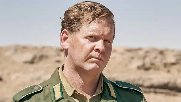 Постер 5 серии 1 сезона сериала «САС: Неизвестные герои»