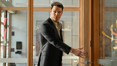 Постер 5 серии 1 сезона сериала «Яблоки никогда не падают»