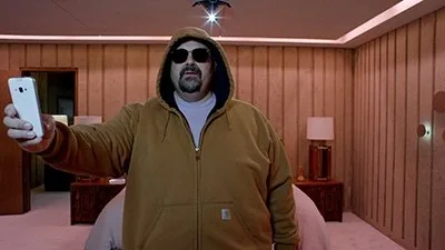 Постер 10 серии 1 сезона сериала «Электрические сны Филипа К. Дика»