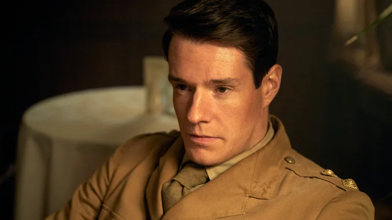 Постер 1 серии 1 сезона сериала «САС: Неизвестные герои»
