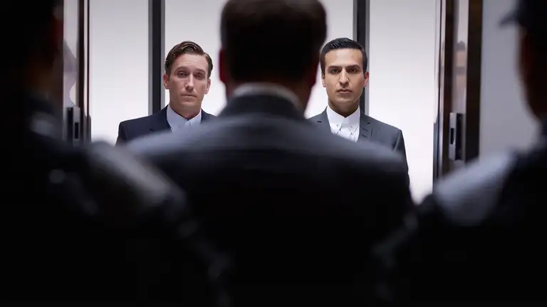 Постер 1 серии 1 сезона сериала «Корпорация»