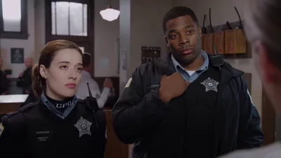 Постер 4 серии 1 сезона сериала «Полиция Чикаго»
