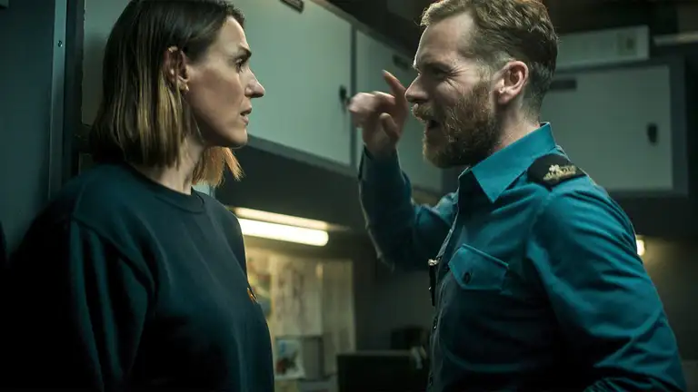 Постер 4 серии 1 сезона сериала «Дежурство»
