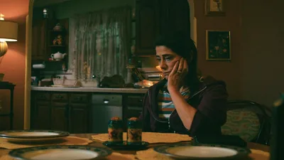 Постер 7 серии 1 сезона сериала «Рами»
