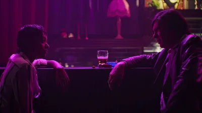 Постер 4 серии 1 сезона сериала «Мальчик глотает Вселенную»