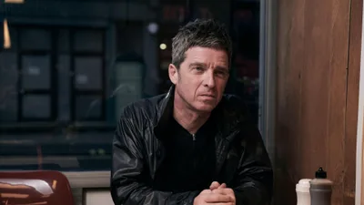 Постер 2 серии 1 сезона сериала «Camden»