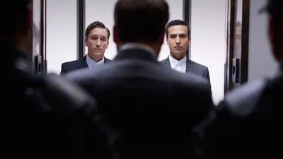 Постер 1 серии 1 сезона сериала «Корпорация»