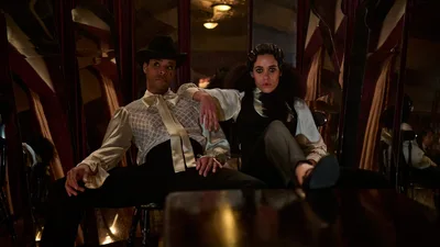 Постер 5 серии 1 сезона сериала «Крутые девчонки»
