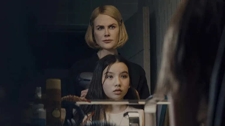 Постер 1 серии 1 сезона сериала «Экспаты»