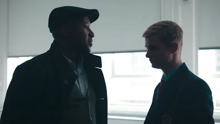 Постер 2 серии 1 сезона сериала «Алекс Райдер»