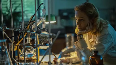 Постер 1 серии 1 сезона сериала «Уроки химии»