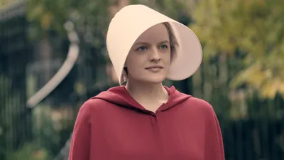 Постер 2 серии 1 сезона сериала «Рассказ служанки»