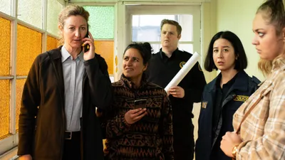 Постер 5 серии 1 сезона сериала «Дэдлок»
