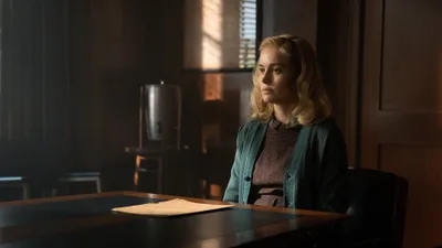 Постер 3 серии 1 сезона сериала «Уроки химии»