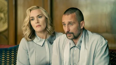 Постер 5 серии 1 сезона сериала «Режим»