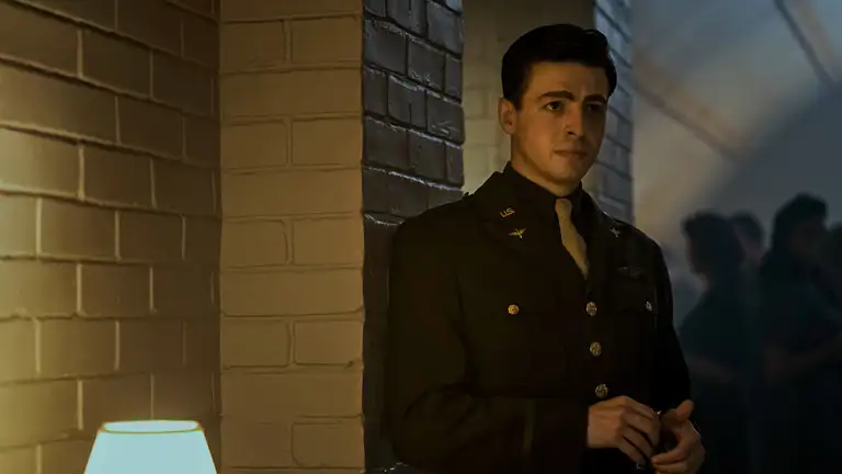 Постер 2 серии 1 сезона сериала «Властелины воздуха»