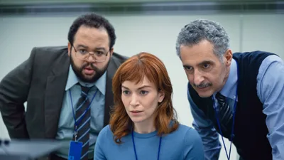 Постер 2 серии 1 сезона сериала «Разделение»