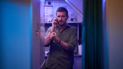 Постер 5 серии 1 сезона сериала «Ночной рейс»