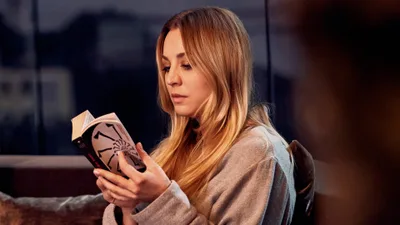 Постер 7 серии 1 сезона сериала «Бортпроводница»