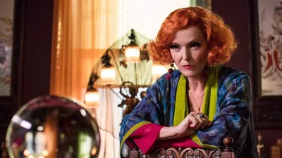 Постер 5 серии 1 сезона сериала «Благие знамения»