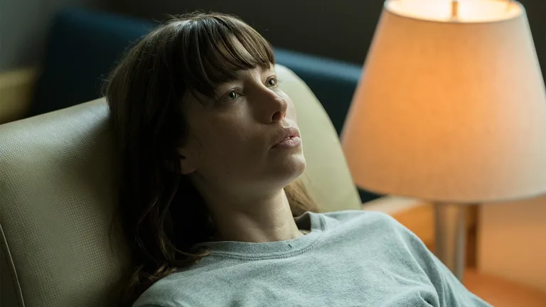 Постер 4 серии 1 сезона сериала «Грешница»
