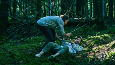 Постер 6 серии 1 сезона сериала «Извне»