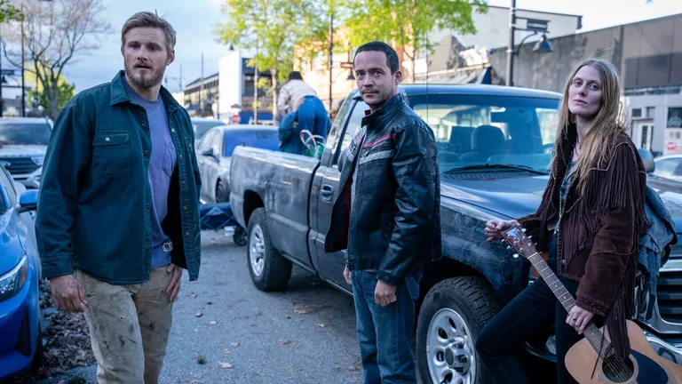 Постер 3 серии 1 сезона сериала «Земля без людей»
