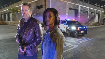 Постер 3 серии 1 сезона сериала «Новичок»