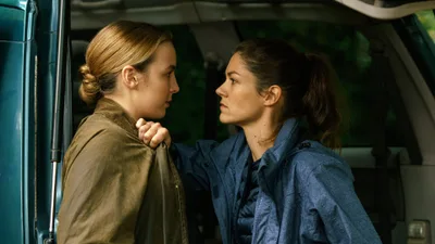 Постер 4 серии 1 сезона сериала «Убивая Еву»