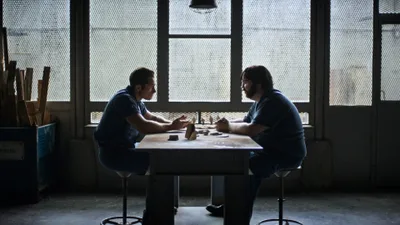 Постер 5 серии 1 сезона сериала «Черная птица»