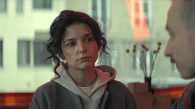 Постер 3 серии 1 сезона сериала «Лишь один взгляд»