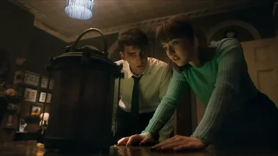 Постер 8 серии 1 сезона сериала «Локвуд и компания»