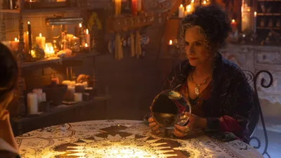 Постер 2 серии 1 сезона сериала «Это всё Агата»